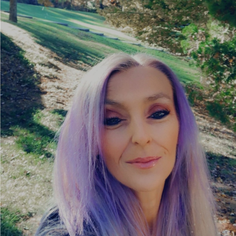 Like this listing to be notified when I go live with some amazing deals!!🥳 💃 - Picture 3 of 14